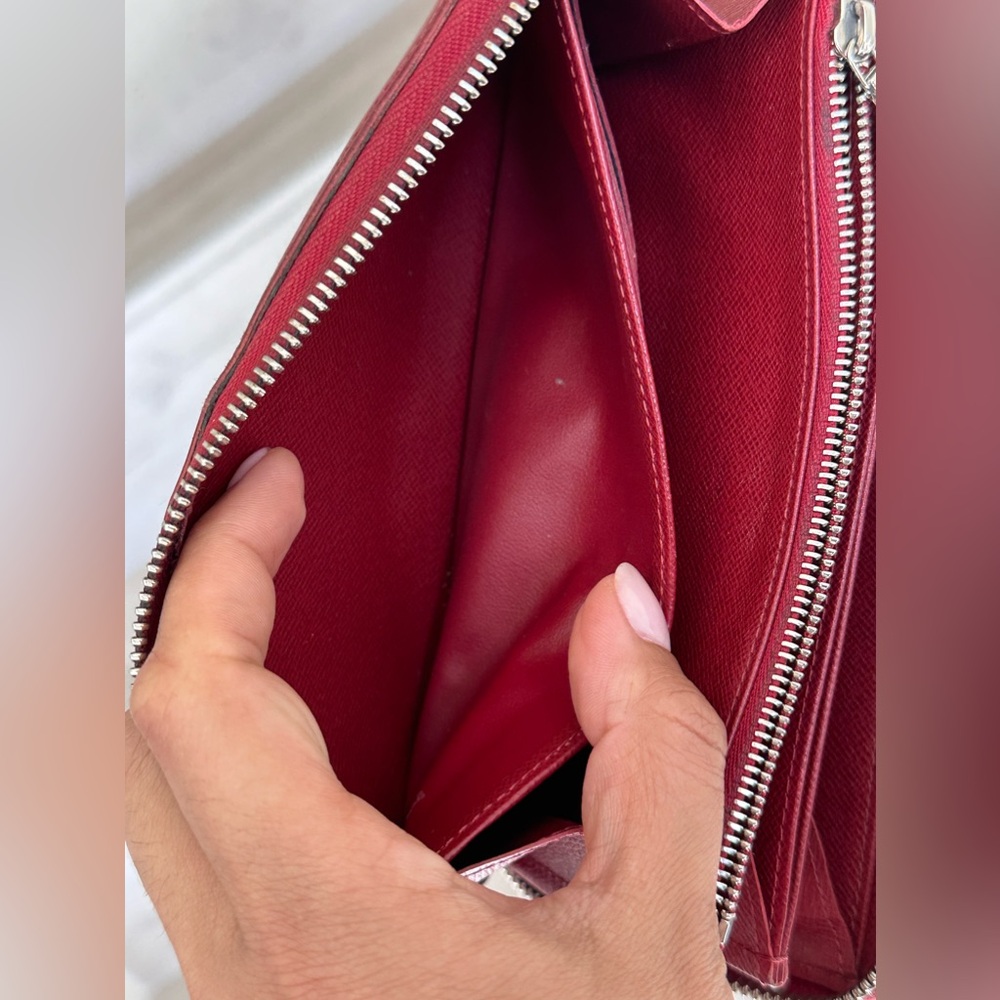 LOUIS VUITTON Red Epi Zippy Wallet - Picture 7 of 16